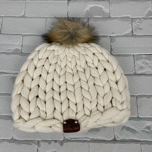 💰Bundle 3/$30 Little Bird Lee Knit hat Pompom Leather tag Creme Tan New